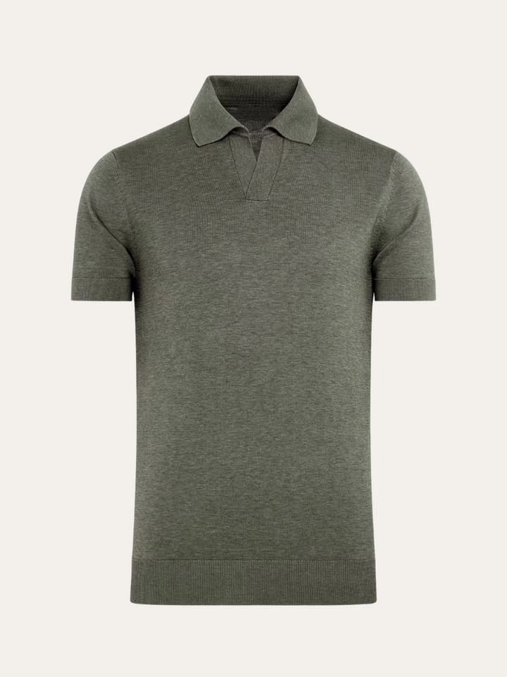 Polo en maille luxueuse olive élégante sans boutons
