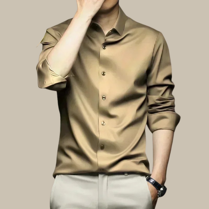 Chemise élégante en satin - Choix chic et confortable