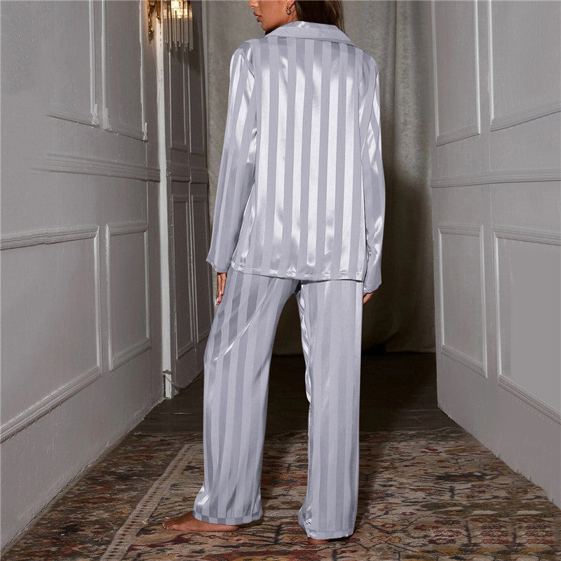 Pia - Pyjama en soie élégant pour femme