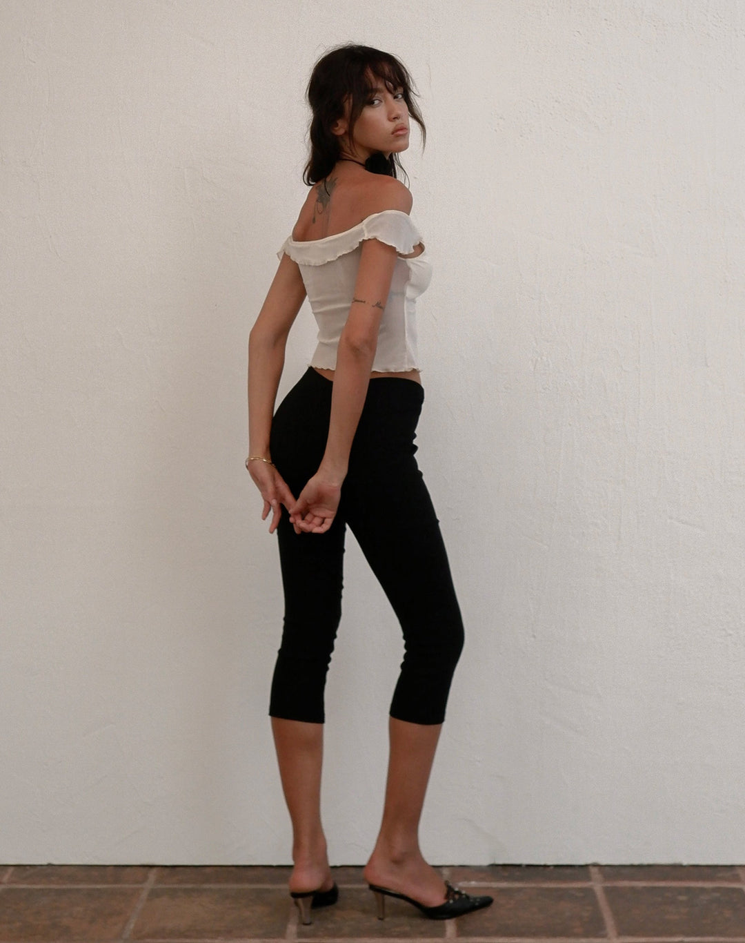 Amely - Capri croisé élégant pour un look sophistiqué et tendance