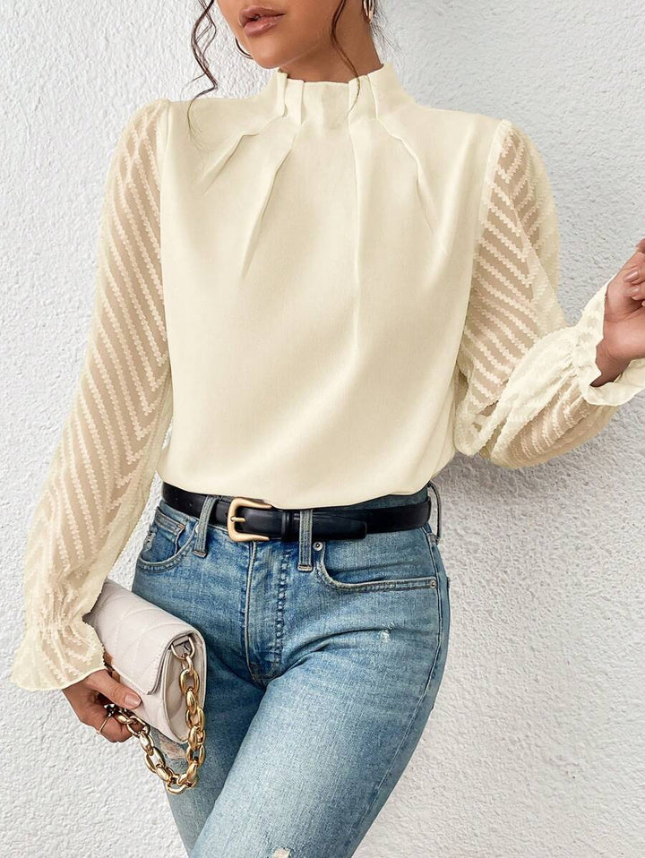 Mildred - Chemisier élégant pour femmes avec des manches transparentes stylées.