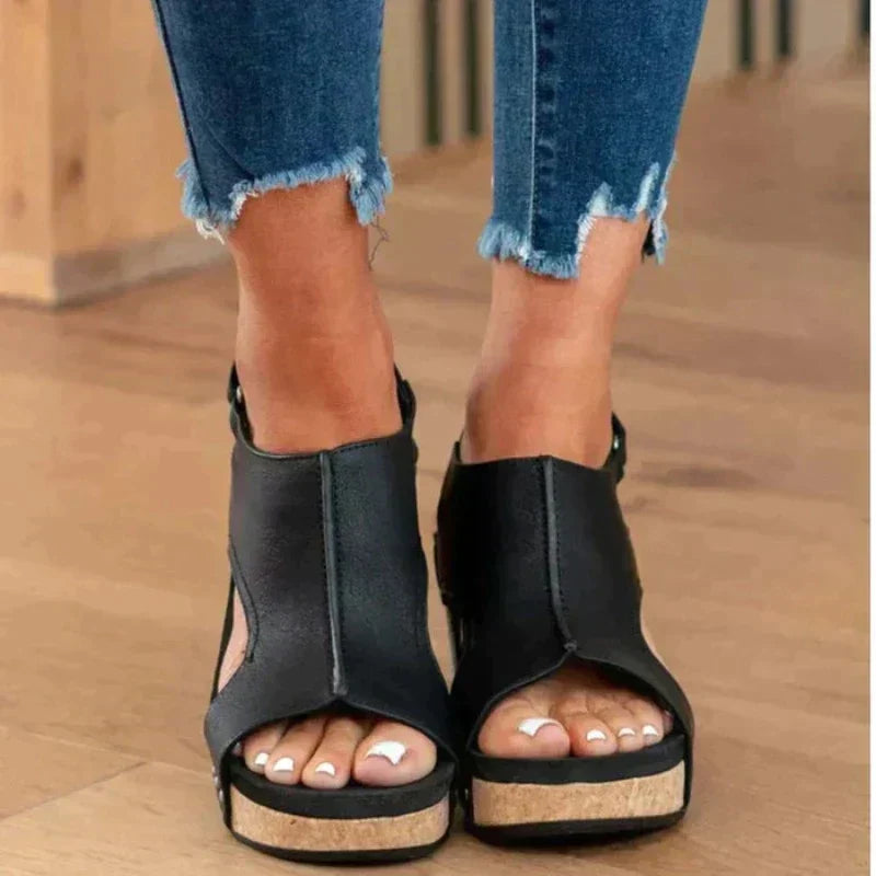 Sandales Élégantes Danika pour Femmes avec Talon Compensé et Bout Ouvert pour un Look Chic