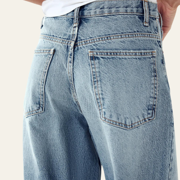 Chic et Décontracté : Jeans Ample Paris pour Confort et Style