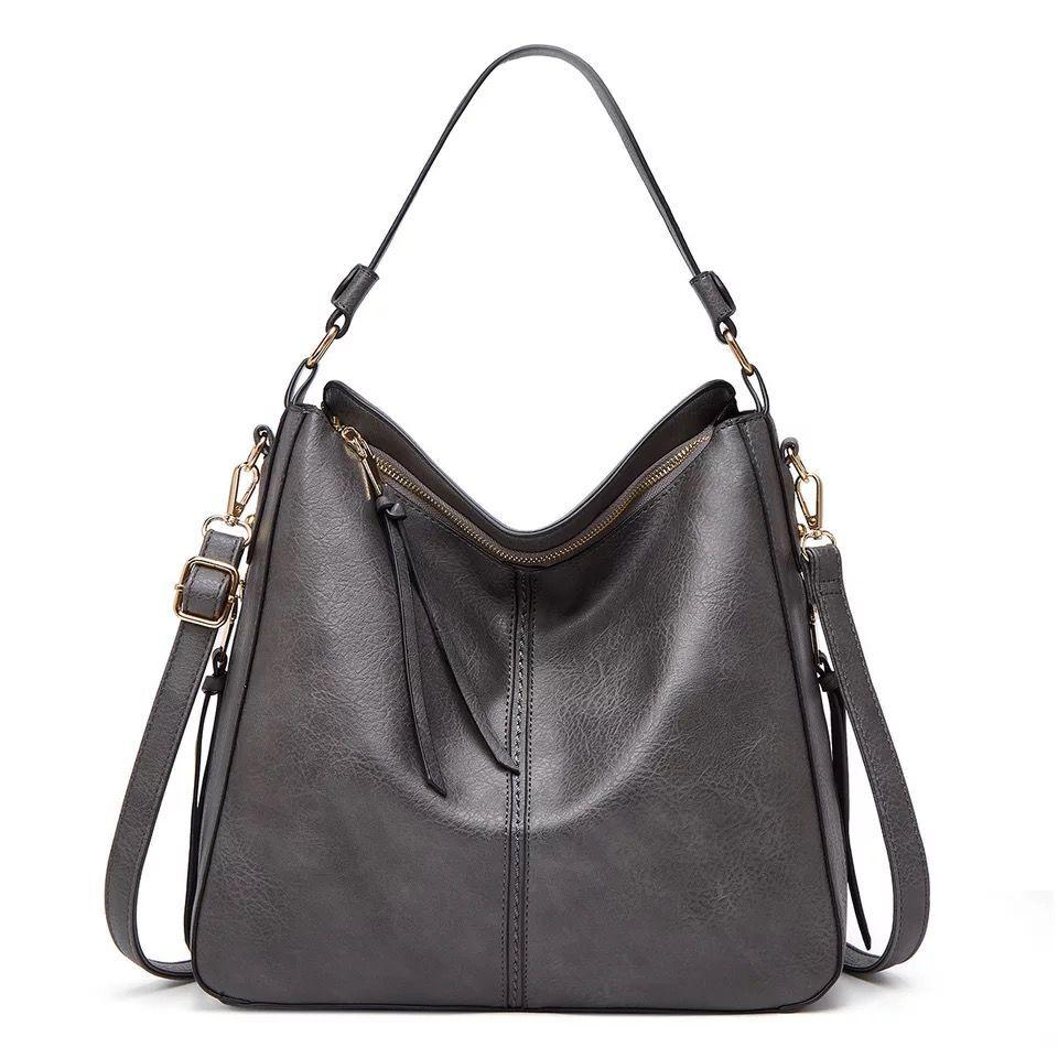 Mae - ensemble élégant de sac à épaule et de pochette en simili cuir de luxe