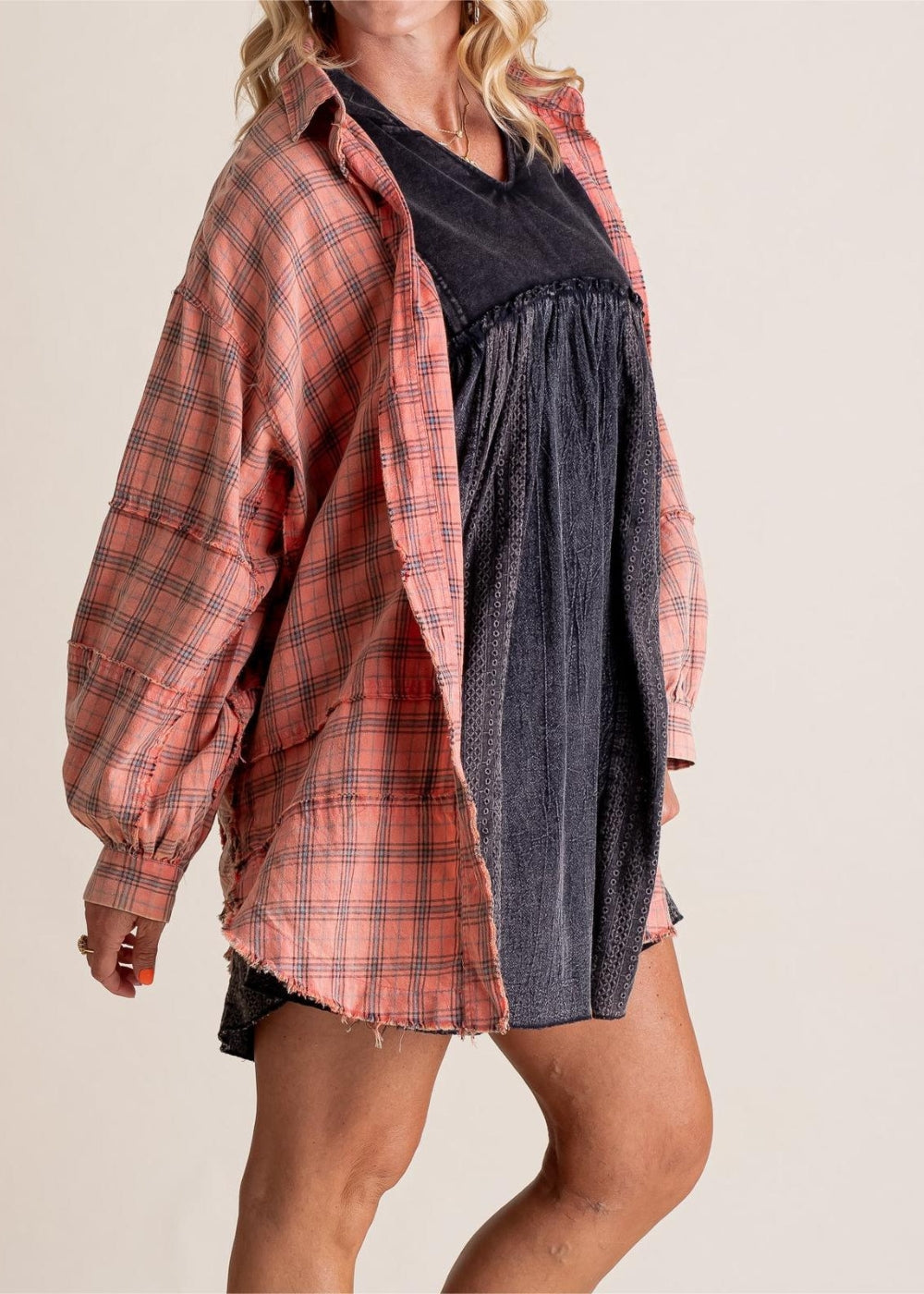 Blanka | Veste en flanelle rétro oversize au style élégant avec bords bruts et poches pratiques