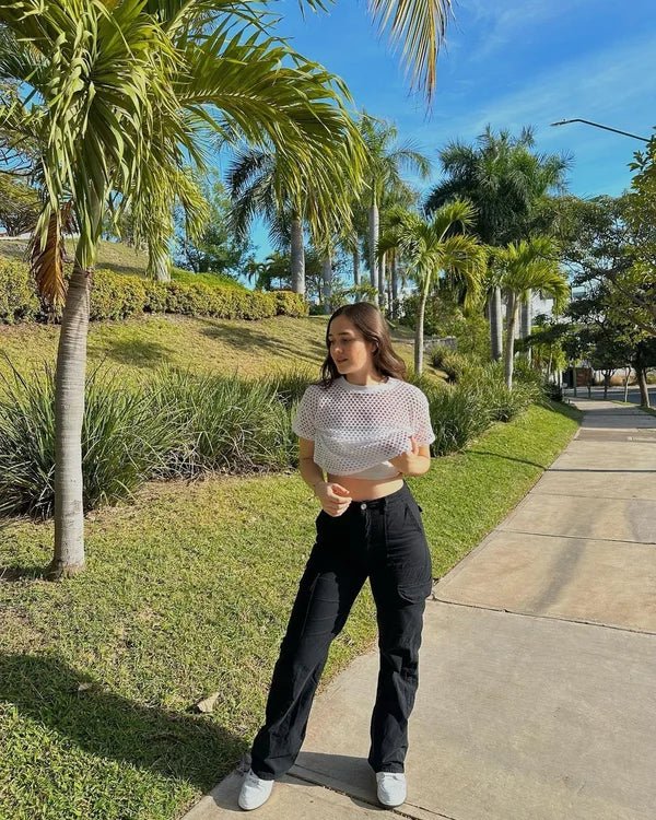 Pantalon cargo femme élégant et confortable, avec une coupe parfaite pour un look décontracté.