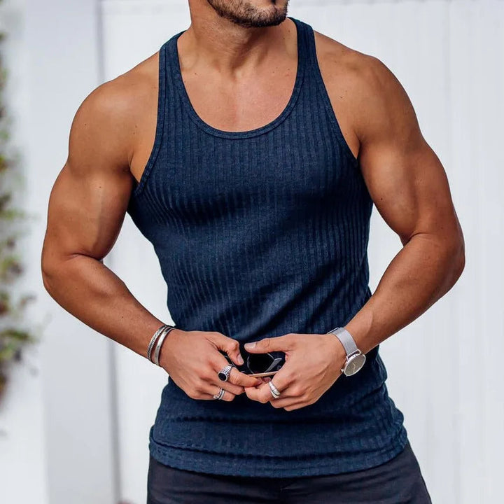 Débardeur homme à côtes stylé - Haut sans manches cintré pour le sport et les moments décontractés.