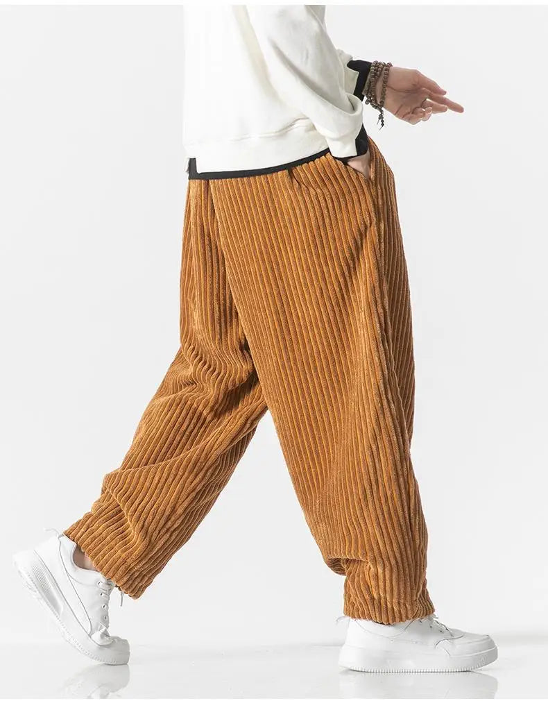 Pantalon à coupe décontractée avec design côtelé pour un confort ultime