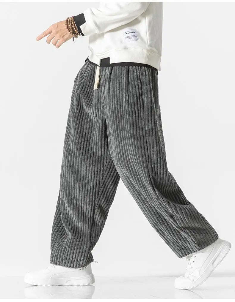 Pantalon à coupe décontractée avec design côtelé pour un confort ultime