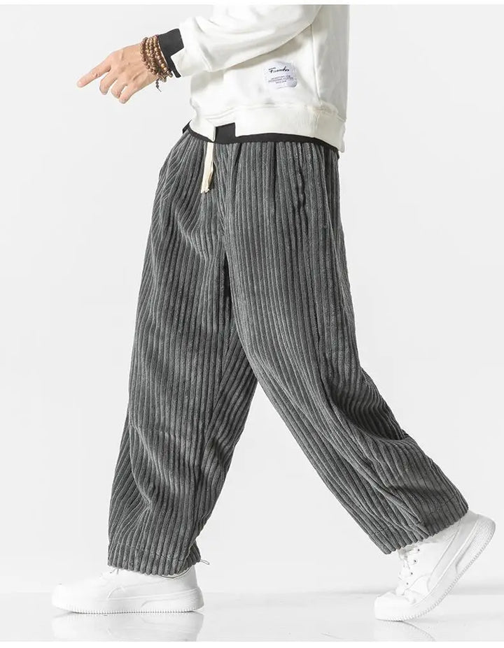 Pantalon à coupe décontractée avec design côtelé pour un confort ultime
