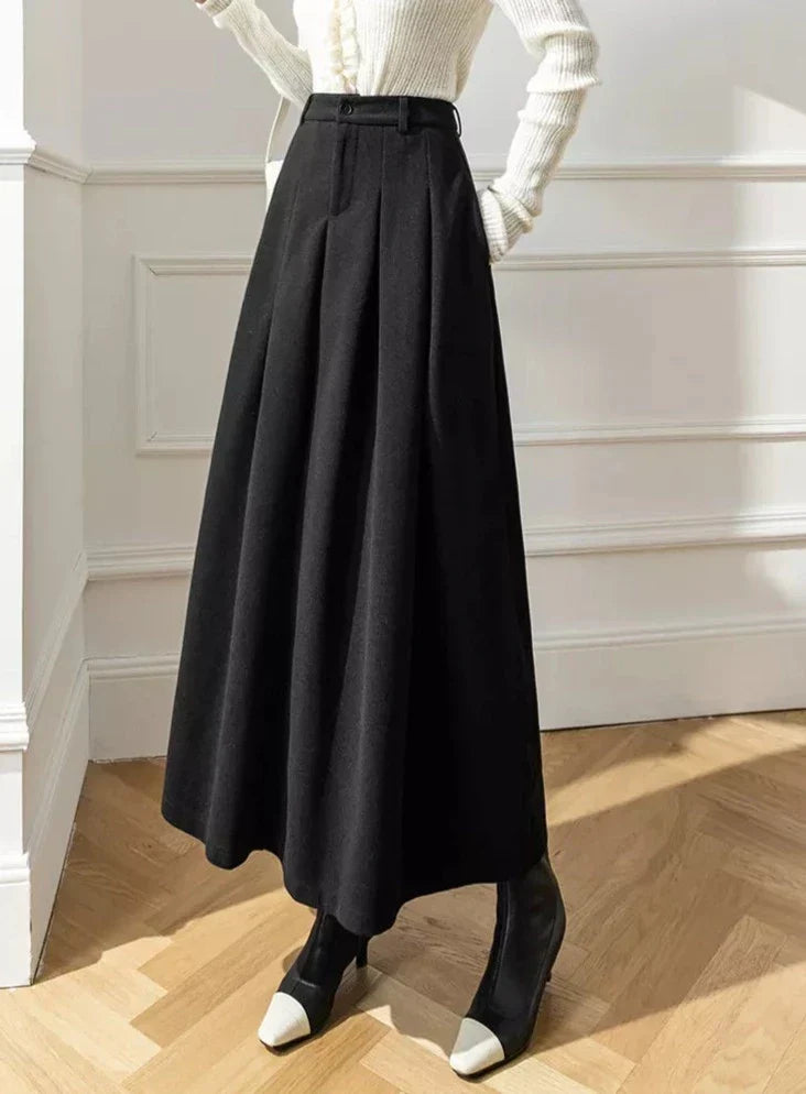 Quinne - Jupe plissée longue élégante classique pour femmes pour un look intemporel et stylé.