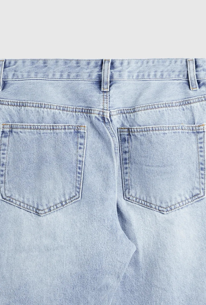 Jeans Slim Fit Élégants en Bleu avec un Look Usé Unique
