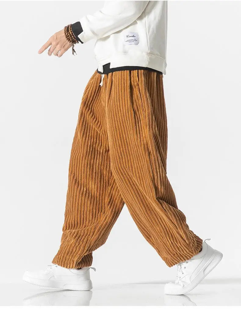 Pantalon à coupe décontractée avec design côtelé pour un confort ultime