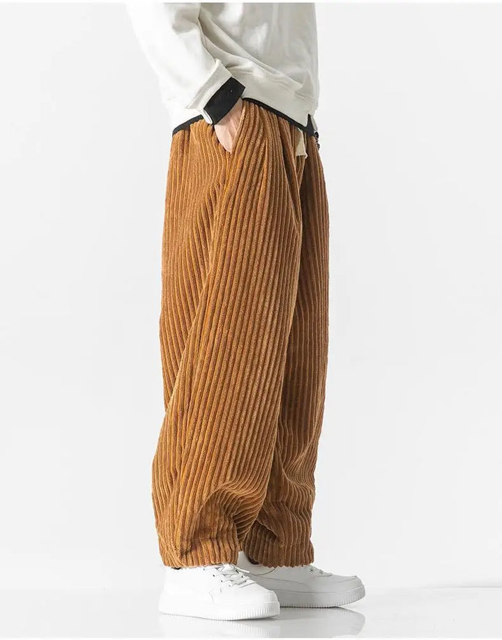 Pantalon à coupe décontractée avec design côtelé pour un confort ultime