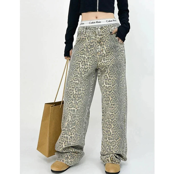 Gilda - Pantalon rétro stylé avec un imprimé léopard très tendance