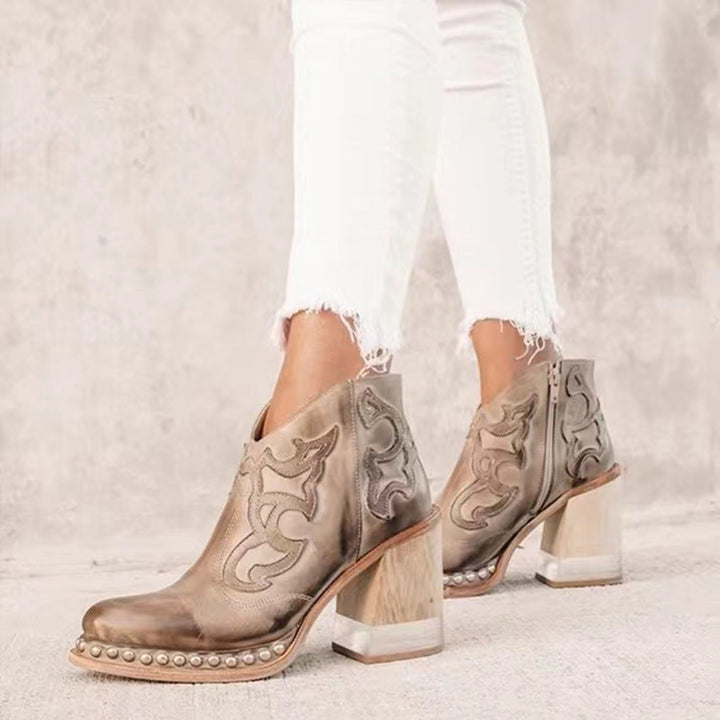 Indi | Botte de cowboy élégantes avec des pics tendance pour un look saisissant.