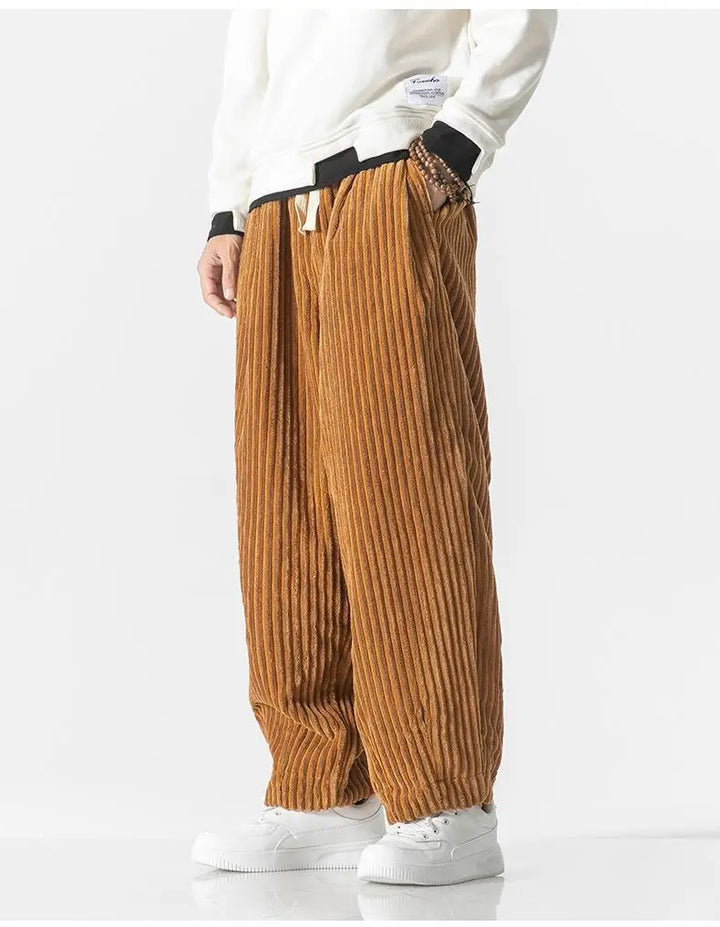 Pantalon à coupe décontractée avec design côtelé pour un confort ultime
