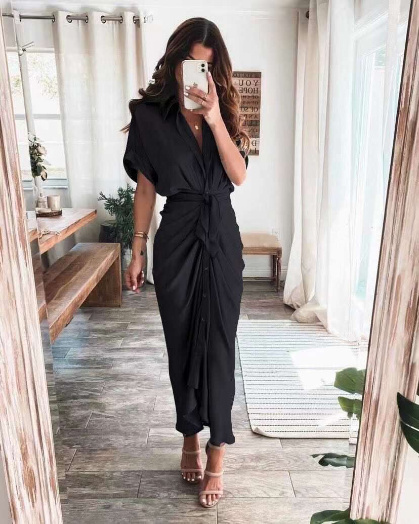 Élégante et magnifique dressing gown de chambre maxi portefeuille pour un look raffiné.