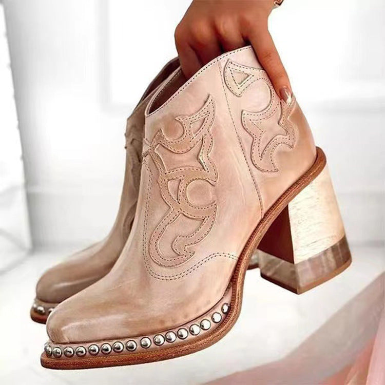 Indi | Botte de cowboy élégantes avec des pics tendance pour un look saisissant.