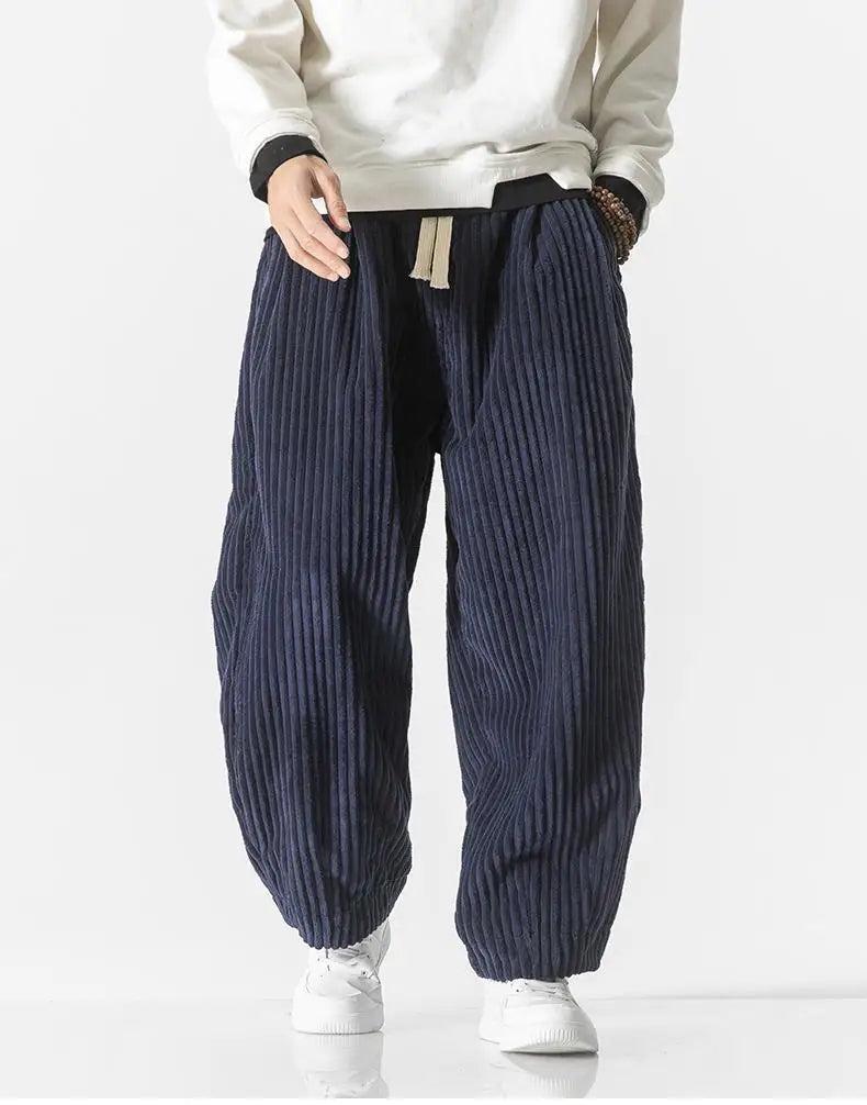 Pantalon à coupe décontractée avec design côtelé pour un confort ultime