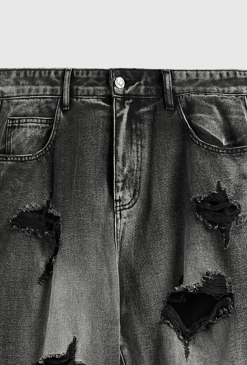 Jeans décontractés noirs en détresse pour un look urbain stylé