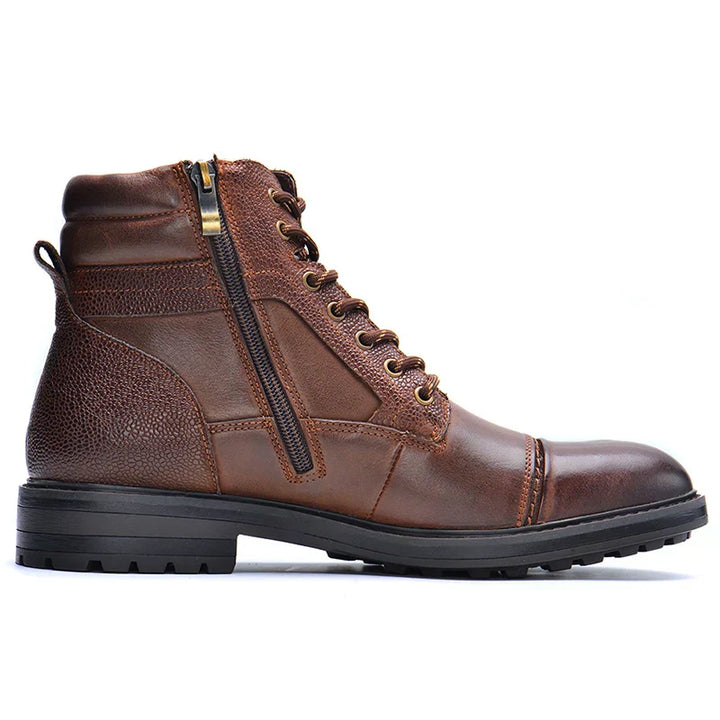Bottes pour hommes Harm™ robustes avec éléments de fermeture et lacets pour le confort et le style.