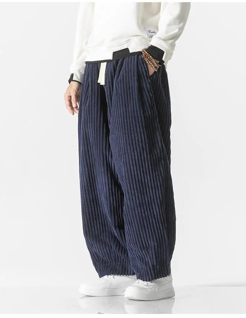 Pantalon à coupe décontractée avec design côtelé pour un confort ultime