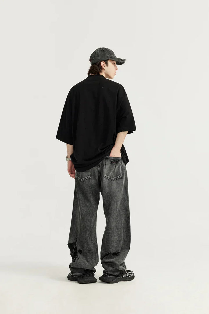 Jeans décontractés noirs en détresse pour un look urbain stylé