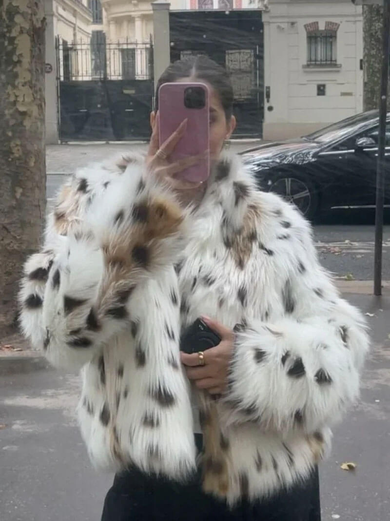 Audrey™ - Veste en fourrure avec motif léopard