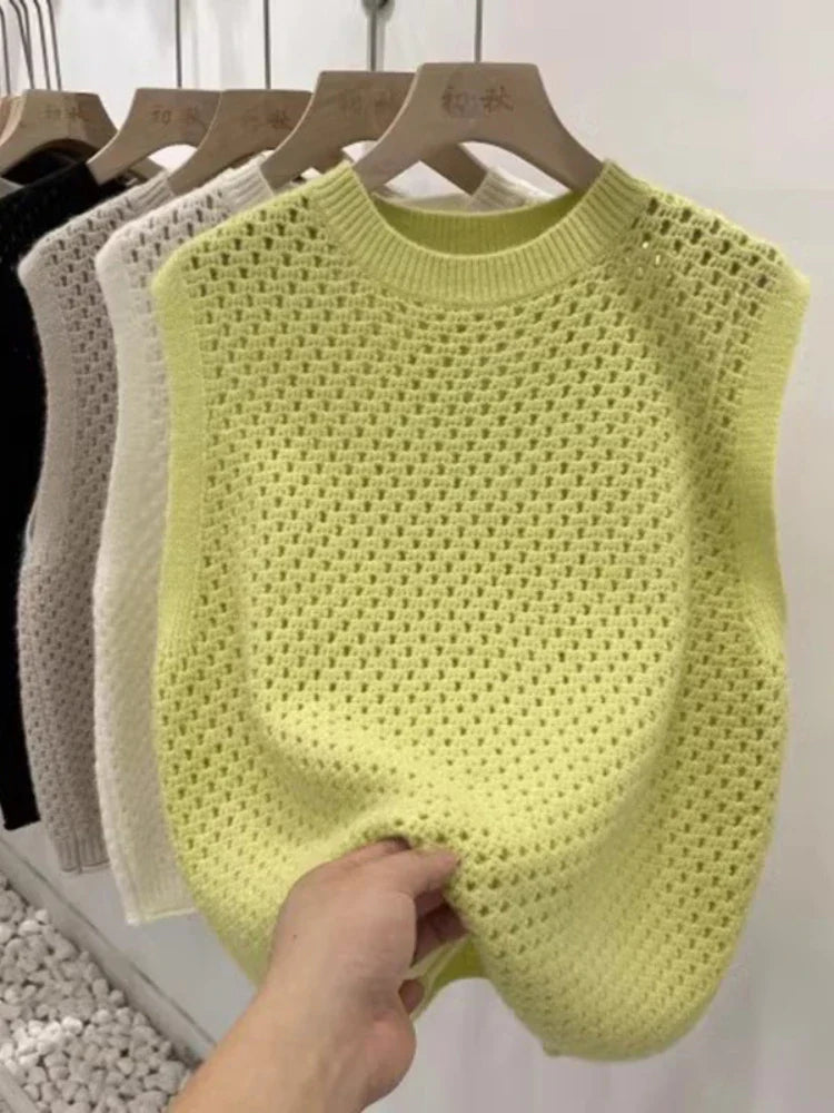 Merci pour votre question ! Voici une version plus attrayante du titre du produit :

Pull en tricot élégant sans doublure avec col rond de Danique