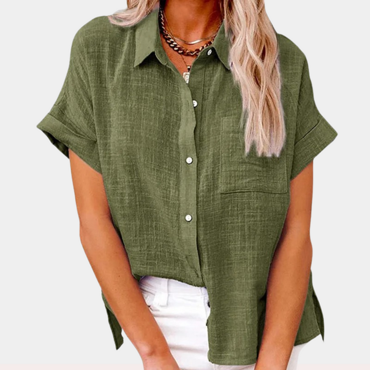 Cinzia | Blouse à manches courtes légère avec fermeture à boutons pour une allure confortable et élégante.