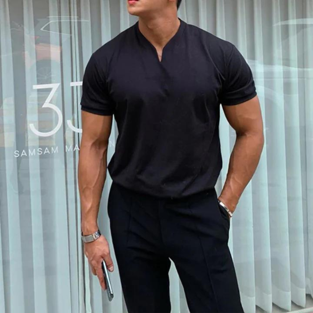 T-shirt à encolure fendue tendance - Chic et Confortable