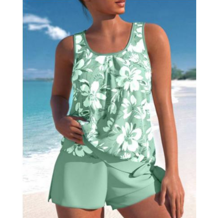 Maillot de bain d'été élégante pour femme avec détail floral et pantalon confortable pour un look estival chic.