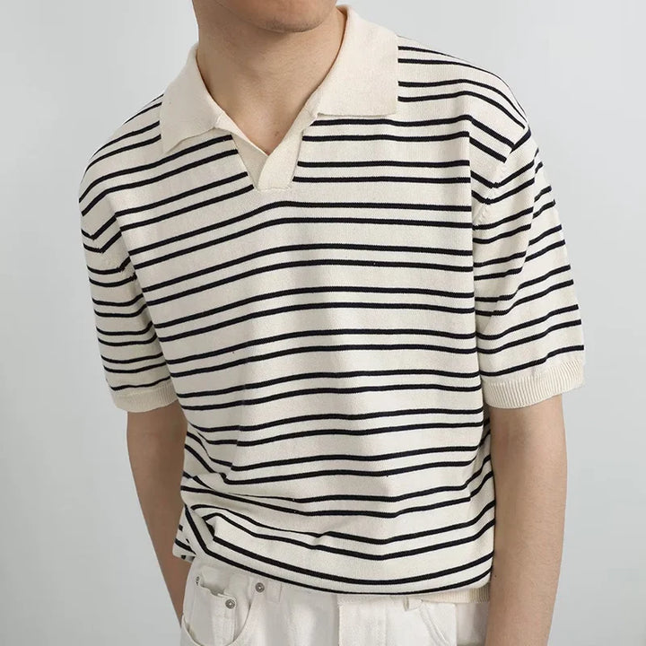 Polo à rayures élégante pour un look moderne