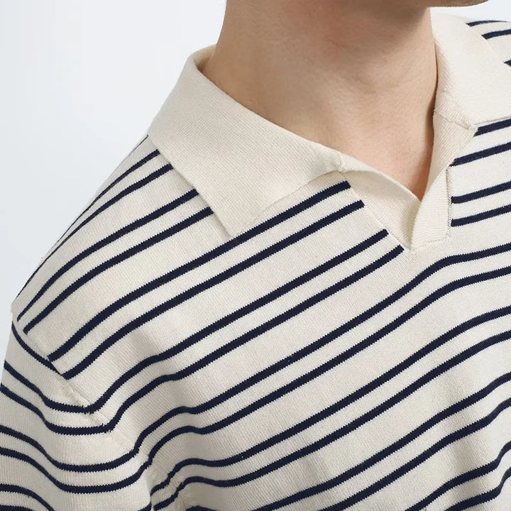 Polo à rayures élégante pour un look moderne