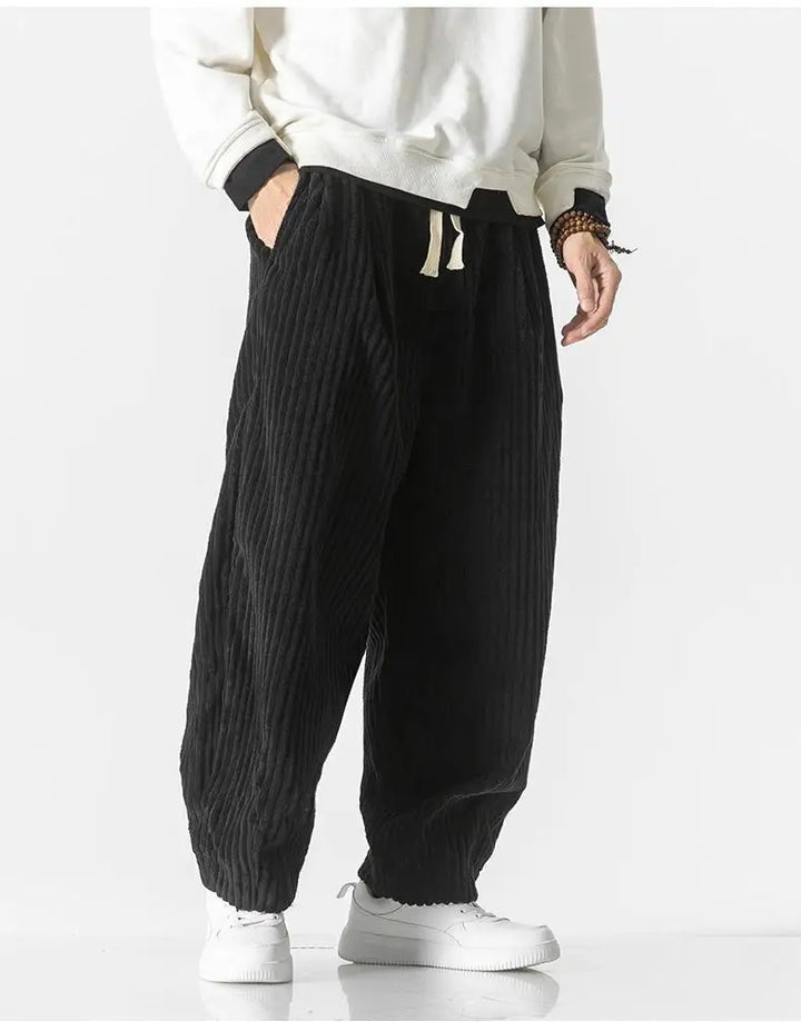 Pantalon à coupe décontractée avec design côtelé pour un confort ultime