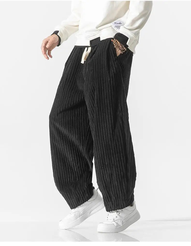 Pantalon à coupe décontractée avec design côtelé pour un confort ultime