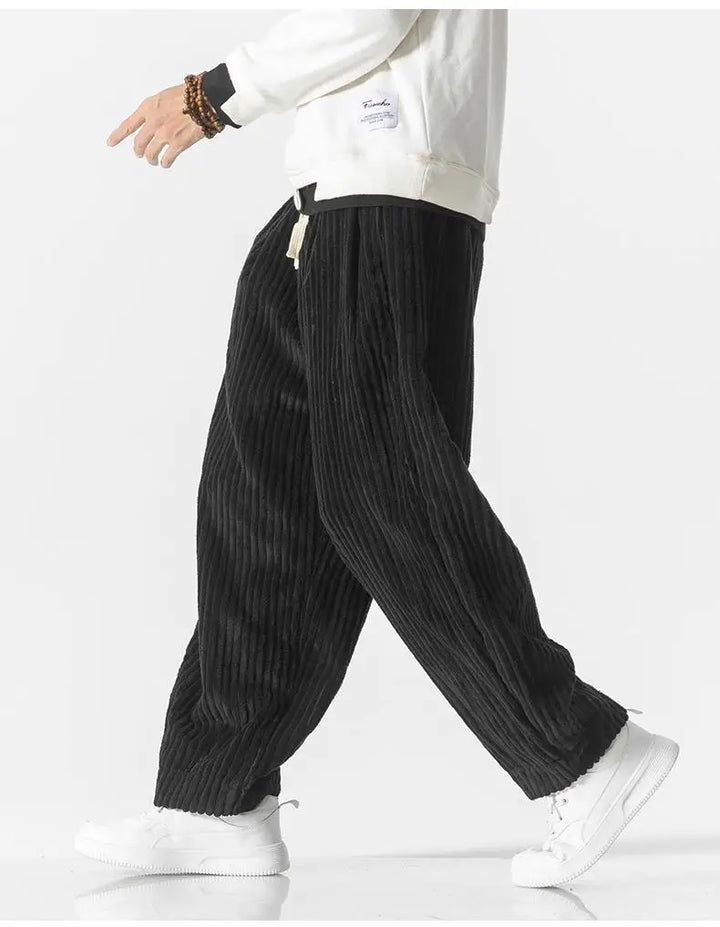 Pantalon à coupe décontractée avec design côtelé pour un confort ultime