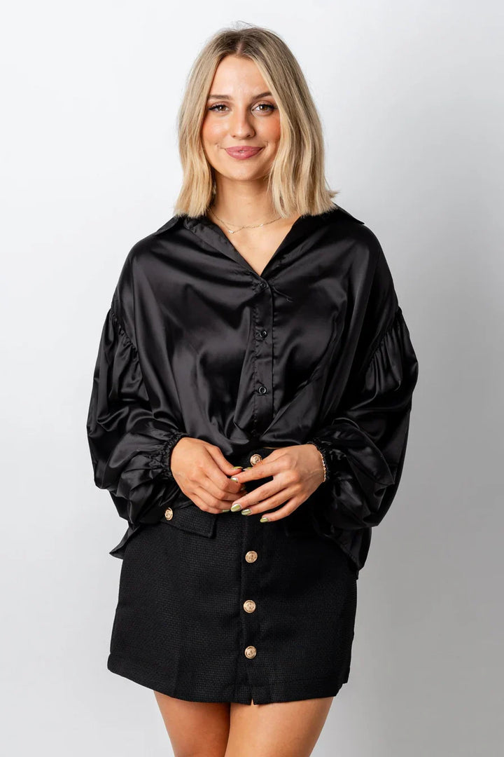 Jupe noire courte élégante pour une allure stylée