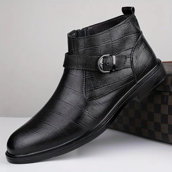 Bottes en cuir élégantes Frank™ avec détails à la mode de boucle.