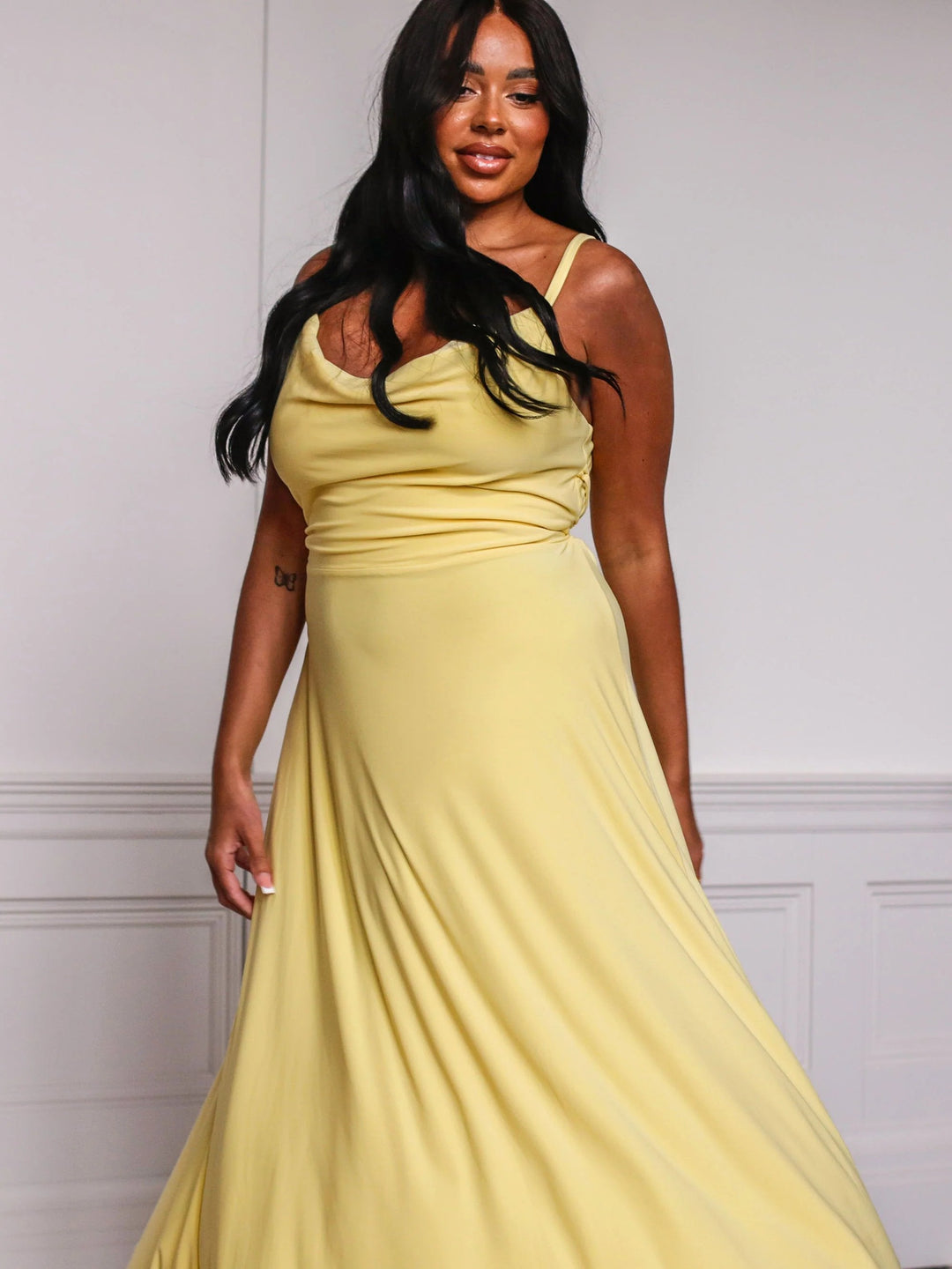 Laurice - Robe Maxi Drapée Élégante pour une Apparence Rafinée