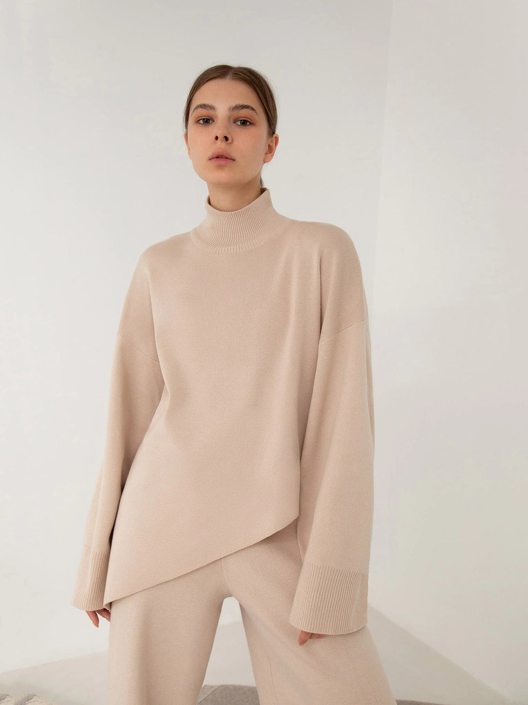 Coton Doux - Ensemble élégant à 2 pièces avec col roulé asymétrique pour un look stylé.
