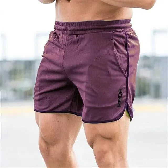 Shorts athlétiques pour hommes, légers et respirants, avec taille élastique et poches latérales pratiques.