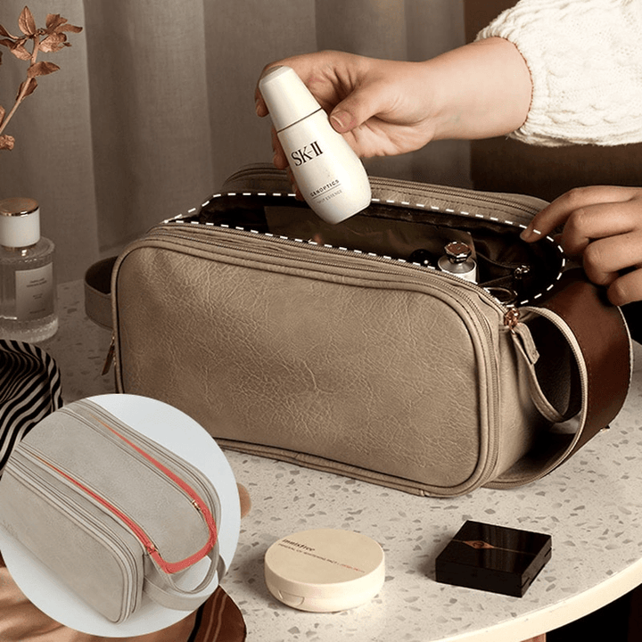 Trousse de maquillage de luxe avec double fermeture à glissière et compartiments pratiques organisés pour un look de toilette élégant