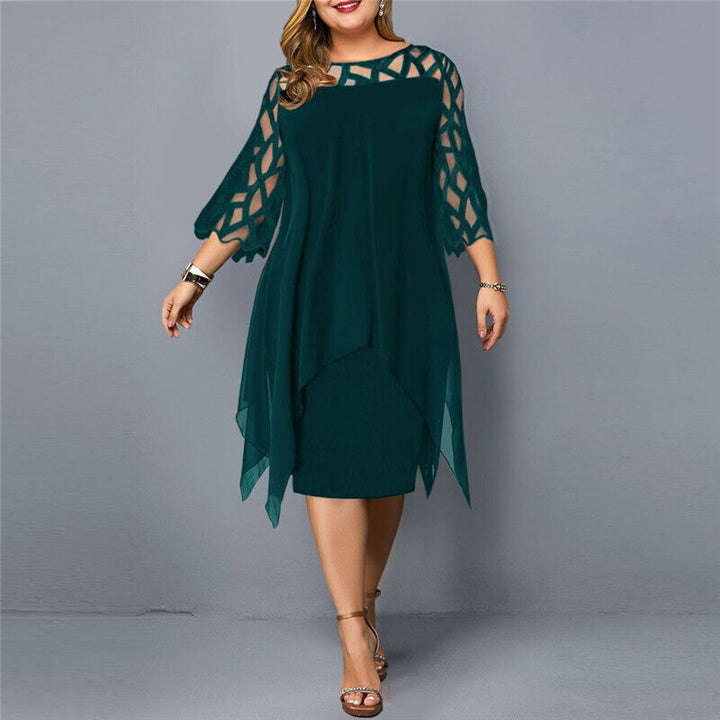 Nola | Robe de soirée midi élégante en dentelle grande taille avec manches 3/4, brodée et au design asymétrique.