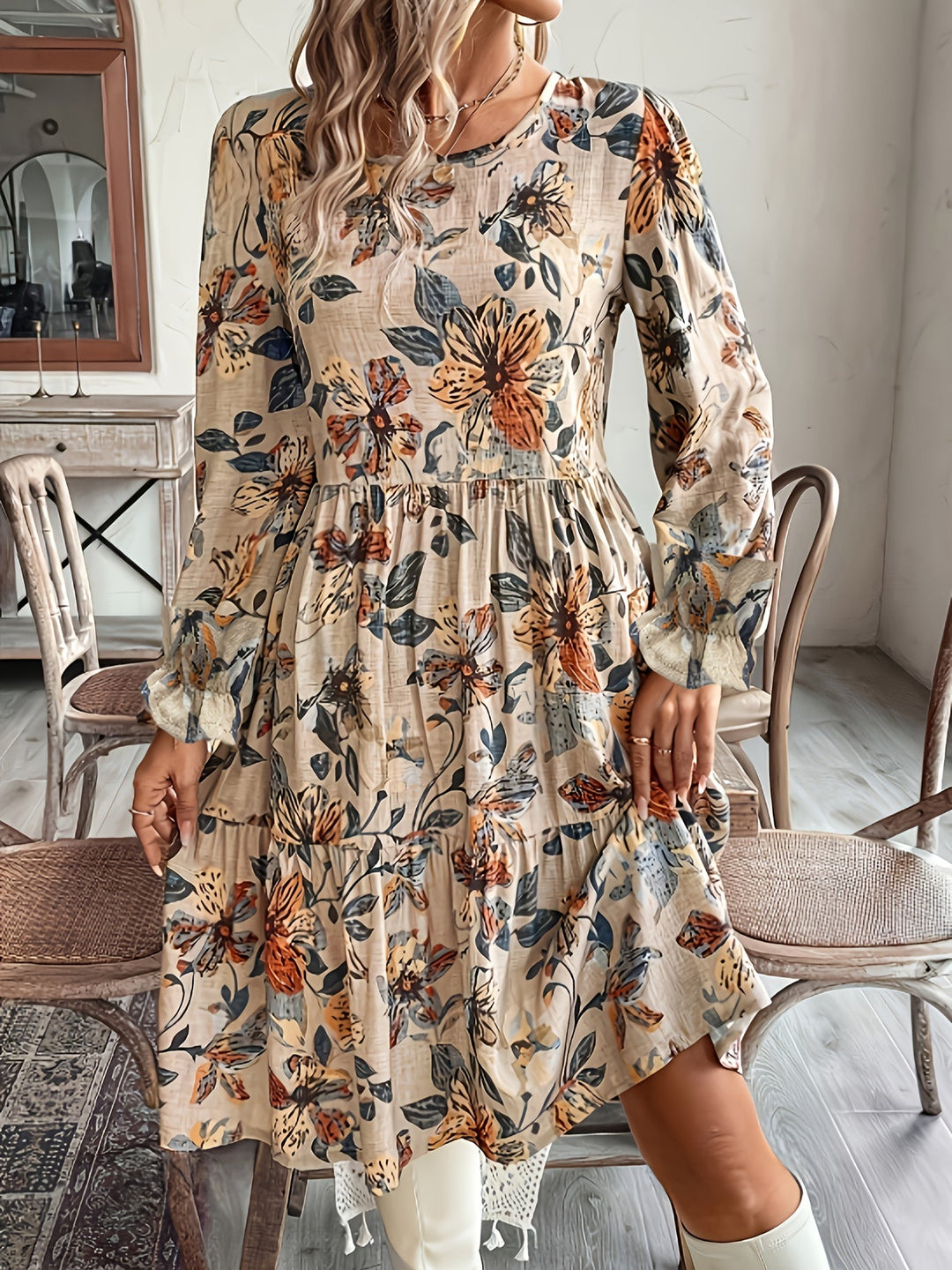 Alida | Robe élégante pour femme avec imprimé floral, ourlet fluide et manches - Parfaite pour une tenue décontractée en vacances