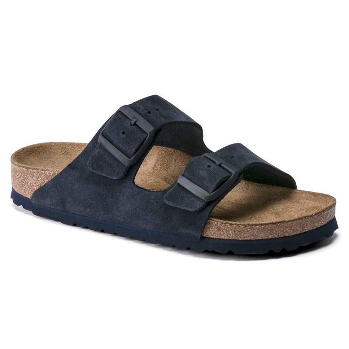 Sandales en daim unisexes Echo Support for un confort et un style supplémentaires.