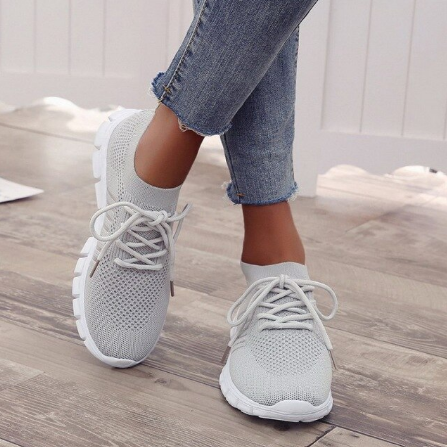OrthoStyle - Sneakers Orthopédiques Élégants et Confortables pour les Amateurs de Mode