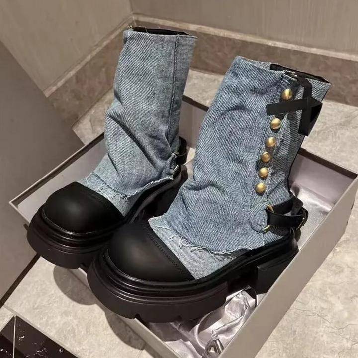 Bottes en denim KEONA™ élégantes pour des journées d'hiver chaudes.