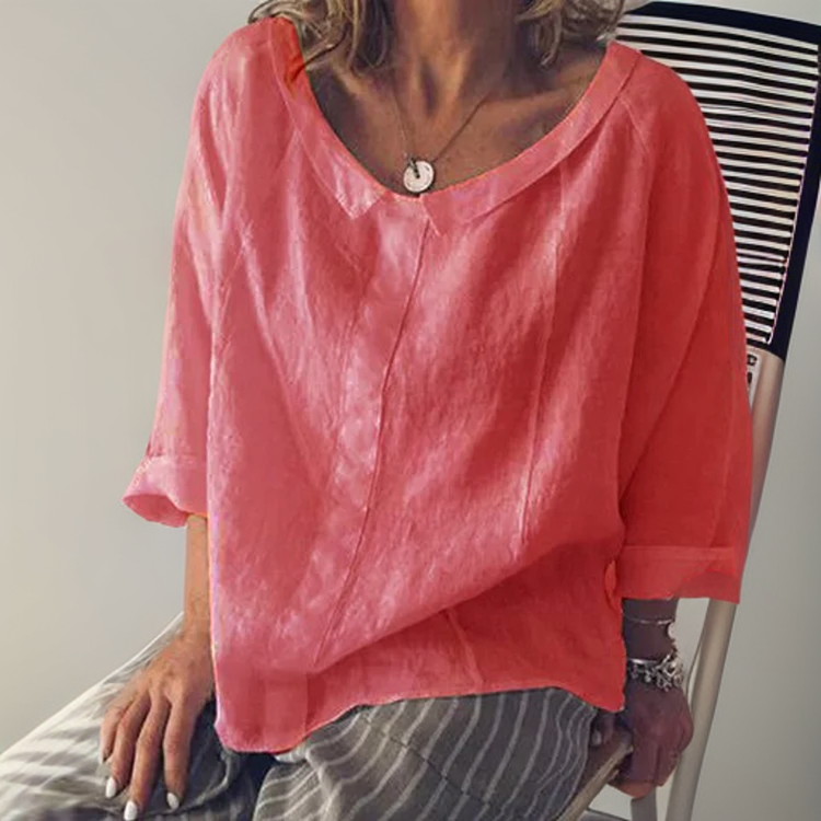 T-shirt pour femmes Thomassina à col en V, pour un look élégant et confortable.